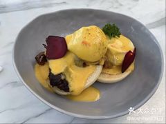 -The Sunny Side Cafe Station 1