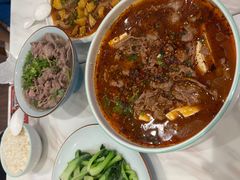 -犇逸·乐山跷脚牛肉·四川现炒(览海店)