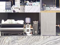 -UNI UNI(环亚凯瑟琳店)