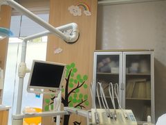 -上海仁爱医院口腔科 · 种植