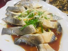 蒸鲳鱼-利龙海鲜酒楼(建发·珑璟湾店)