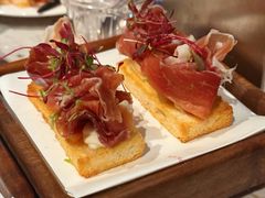 -TOT BISTRO餐酒馆