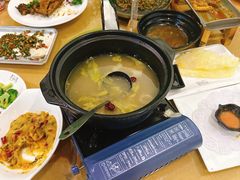 -香巴拉云南餐厅(华莱坞店)