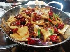 -东口码头·烧鸽子·鱼头泡饼·地方菜(金鹰悦城店)