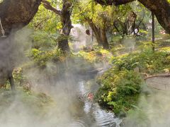 -Chom Cafe and Restaurant