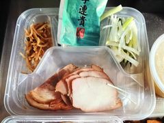 -李连贵熏肉大饼(金隅嘉品Mall店)