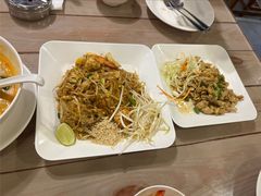 -两兄弟Song Pee Nong(2号店)