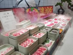 -四囍码头海鲜烧烤自助火锅(外滩南京东路悦荟广场店)