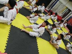 -金翼跆拳道巴西柔术拳击格斗学院