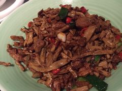 -胡桃里音乐酒馆(郴州友阿国际广场店)