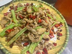 -闫府私房菜(恒隆店)