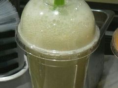 潘石榴雪梨汁-每日新鲜水果吧(南京东路店)