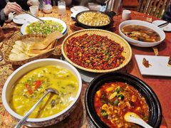 -万重锦·人文川菜馆(骡马市店)