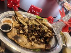 -沪华海鲜大酒楼(南汇店)
