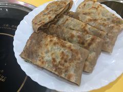 -溢心园香河肉饼总店