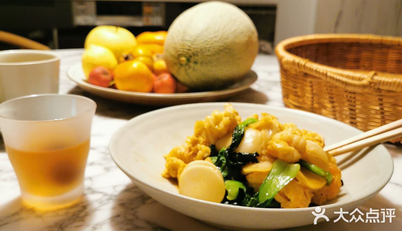 一人食之鲜虾仁青菜炒年糕