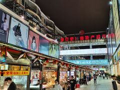 -解放路步行街                