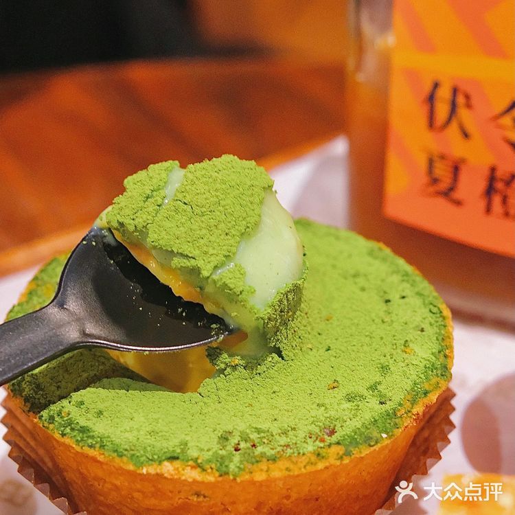 这次选了盒巧克力味的 也超级好吃～郑州拿破仑天花板了