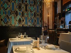 -Mogul Eatery·大亨餐酒馆
