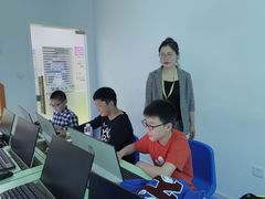 -童程童美·信息学竞赛·乐高机器人编程(长宁来福士校区)