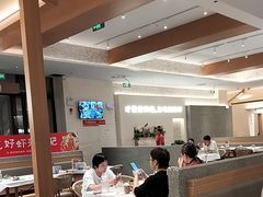 -肥肥虾庄·金牌油焖大虾(汉口城市广场店)