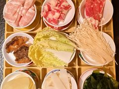 -绣园苏式火锅·开创者·腌笃鲜(大洋百货店)