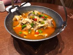 -老滇山寨•云南特色菜•地方菜•民族风情歌舞表演(金碧店)