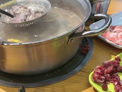 -养牛邓·潮汕牛肉海鲜自助火锅(广州店)