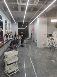 -茶发Salon·烫发染发理发