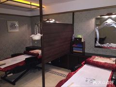 -良子健身济南NO.3(解放东路店)