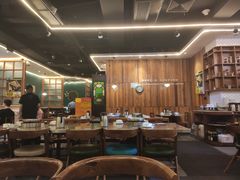 大堂-胡须佬鸡煲四季火锅店(石厦西村直营店)