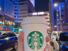 -星巴克(宁波东门银泰店)