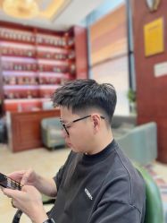 -尼特斯男士发型馆