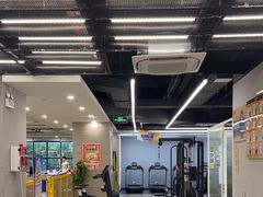 -超鹿运动(达信大厦店)