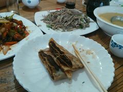 -溢心园香河肉饼总店