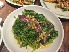 -大头虾越式风味餐厅(光明广场店)