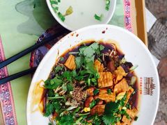 招牌海南粉-海口骑楼小吃街