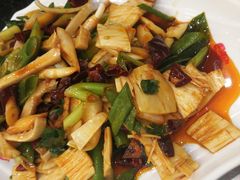 -瑞杰烧烤店·24小时营业(山东路店)