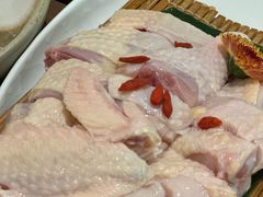 -得意咚瓜·顺德鱼生·冬瓜火锅(深圳首店)