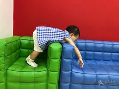 -美吉姆国际儿童发展中心(红谷滩绿地缤纷城中心)