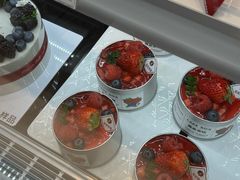 -花花卷卷·鲜食蛋糕(静安久光百货店)