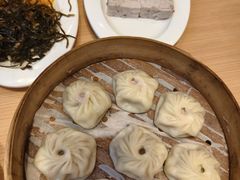-鼎盛轩上海灌汤包·生煎(万达广场店)