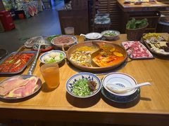 -洱火云南酸菜牛肉火锅(石景山当代商城店)