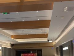 -肥肥虾庄·金牌油焖大虾(汉口城市广场店)