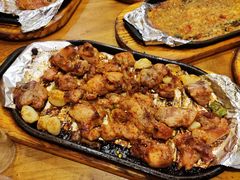 -老东镇啤酒屋海鲜加工·蒸汽海鲜·海鲜烧烤(台东店)