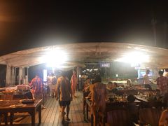 -渔家火锅·海鲜自助餐·演艺(亚龙湾天域酒店)
