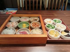 -良米山·云南野生菌过桥米线(上海首店)