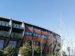 -上海滴水湖皇冠假日酒店