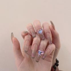 点击看大图 -Fanni美甲美睫皮肤管理
