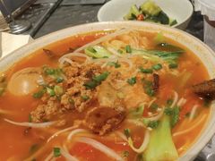 -粉八·云南米线·建水烧烤(常熟路店)